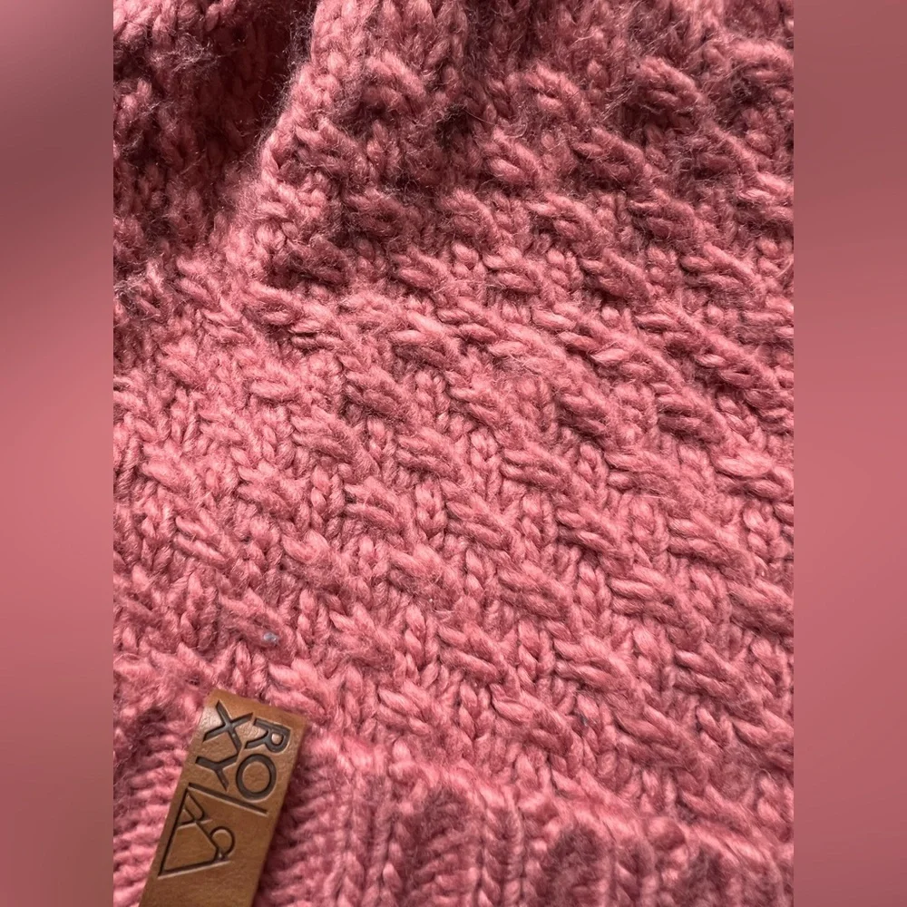 Roxy Knit Beanie Hat in Rose Pink